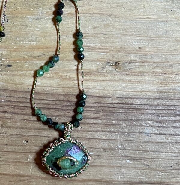 Collier Greta en Rubis Zoisite – Image 2